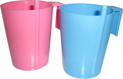 VASO PLASTICO INFANTIL CON MANIJA Y SORBETE 220ML